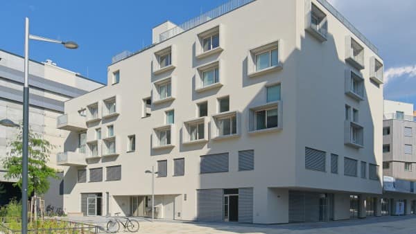 Aut Kftz01254 Am Stadtbalkon Clusterwohnen 1100 Wien V2 C Filmgut Thomas Zeller 600x375